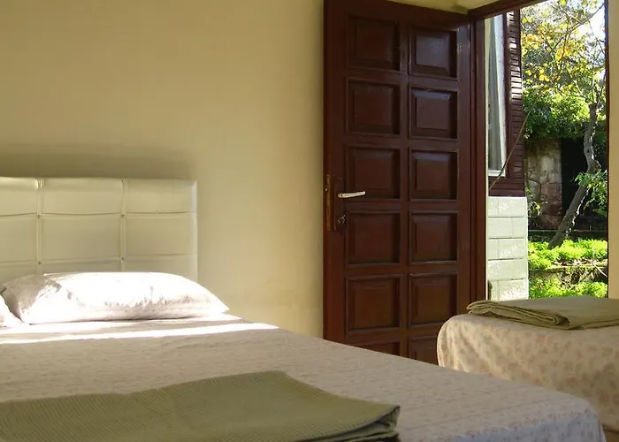 Dostlar בית אירוח *